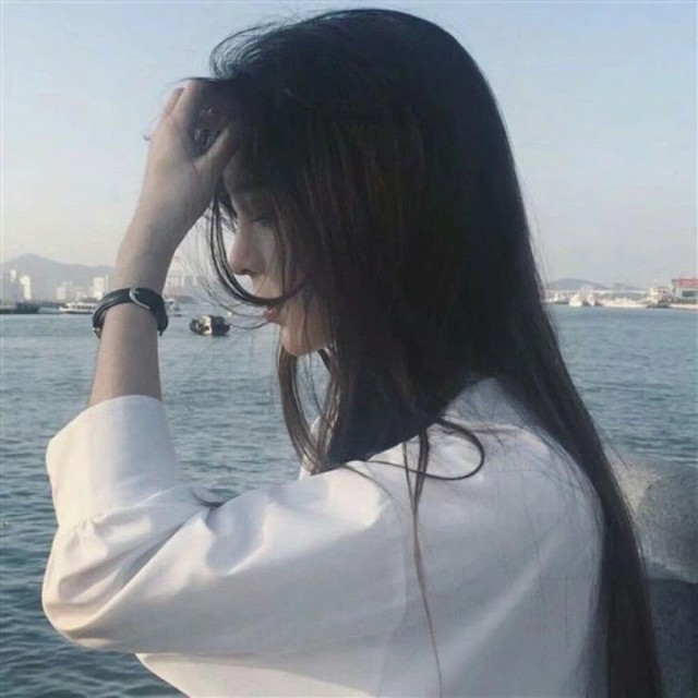 Em trai mang xe máy của tôi đi bán chỉ để nhậu nhẹt, đàn đúm với đám bạn, thế nhưng bố mẹ tôi lại bênh quý tử chằm chặp- Ảnh 1.