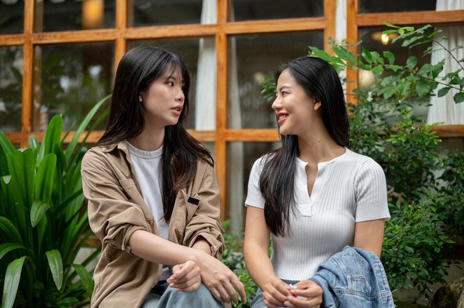 Ngày tôi ra tòa ly hôn, chị dâu tổ chức tiệc mừng, còn rút 1 tỷ tiền tiết kiệm cho tôi xây nhà mới - Ảnh 1.