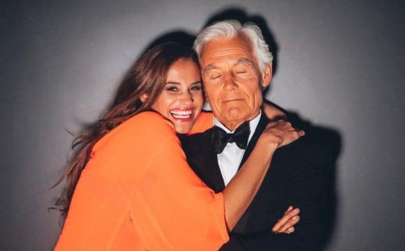 tình yêu, ᵭàn ȏng yêu, trȃu già thích gặm cỏ non