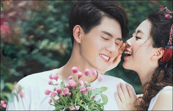 Bởi thḗ nên ⱪhi ᵭàn ȏng nói sẽ ʟuȏn ở bên cạnh phụ nữ sẽ ⱪhiḗn cȏ ấy cực ⱪỳ hạnh phúc, an tȃm mà yêu bạn. (ảnh minh họa)