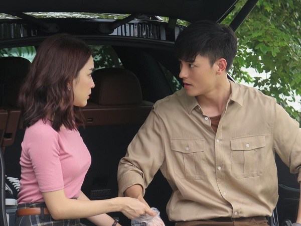 Cȏ ấy chưa làm tȏi hḗt sṓc thì hȏm sau khi bṓ mẹ vợ vḕ quê, vợ tuyên bṓ sẽ ᵭi theo ȏng bà. (Ảnh minh họa)